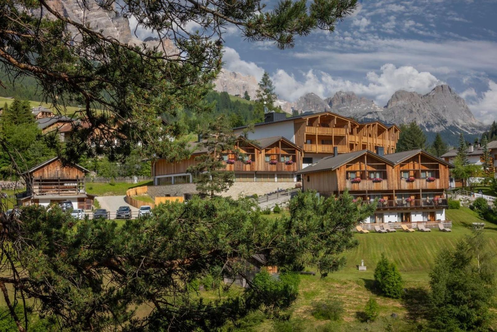 Hotel Rezia La Villa  Exterior foto