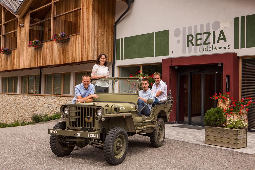 Hotel Rezia La Villa  Exterior foto