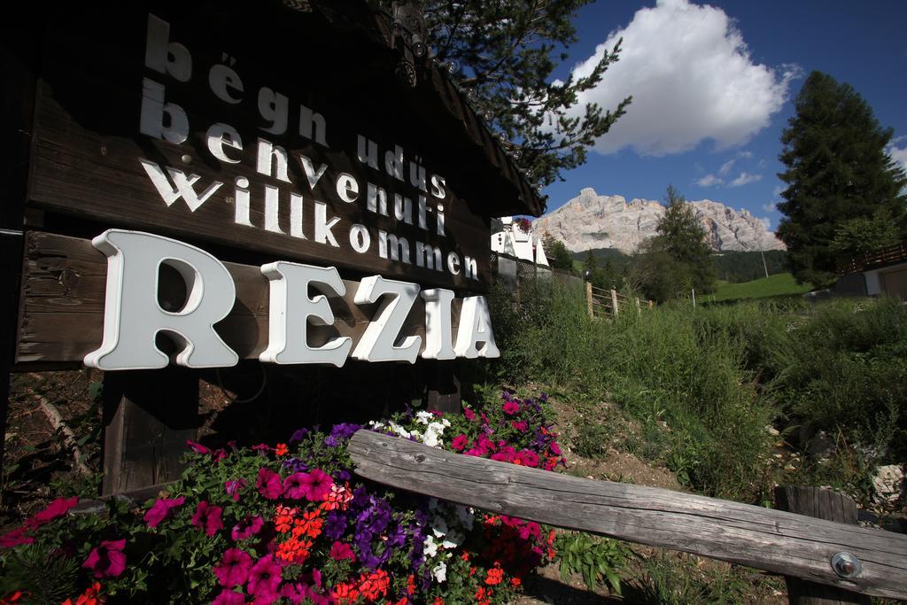 Hotel Rezia La Villa  Exterior foto